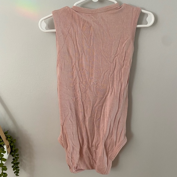 Set of 3 Kate Quinn, Bamboo, bodysuits, size 18-24m - Picture 9 of 13